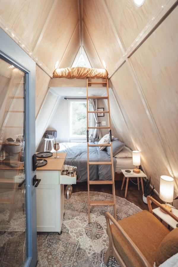 RockbridgeBlue Brambler Glamping A-Frame公寓 外观 照片